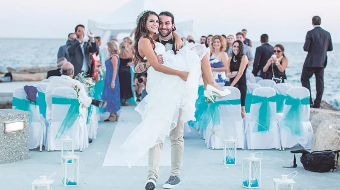 Półtora roku po ślubie w cypryjskim Limassol Rana i Ralph przenieśli się tu na stałe. Rana próbuje sił w organizacji libańskich wesel na wyspie. / Fot. Samir Kayal