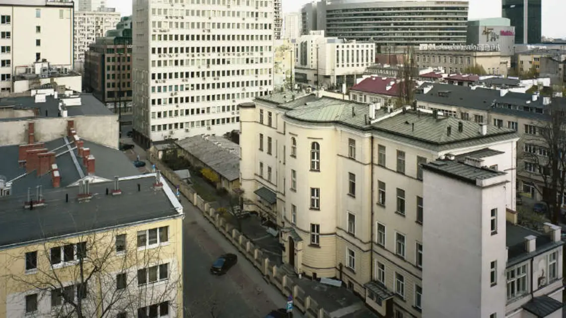 Ul. Śliska, Szpital Dzieci Warszawy (wcześniej: Szpital Dziecięcy Bersohnów i Baumanów), Warszawa, 15 kwietnia 2011 r. / fot. Elżbieta Janicka / Wojciech Wilczyk, Nowe Miasto