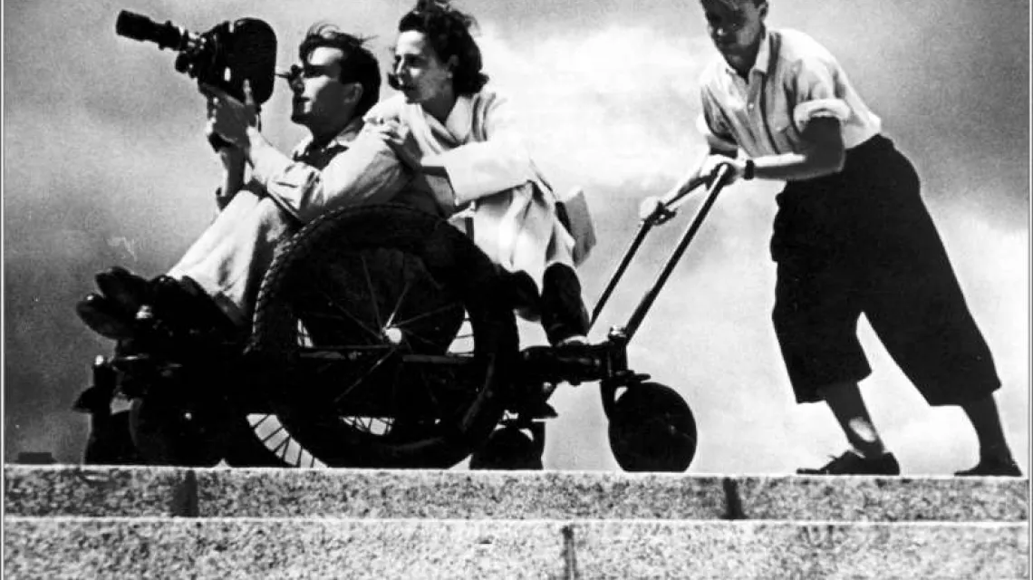 Leni Riefenstahl podczas pracy nad filmem „Olimpiada. Święto narodów i święto piękna". Berlin, 1938 r. / Fot. Mary Evans Picture Library / East News
