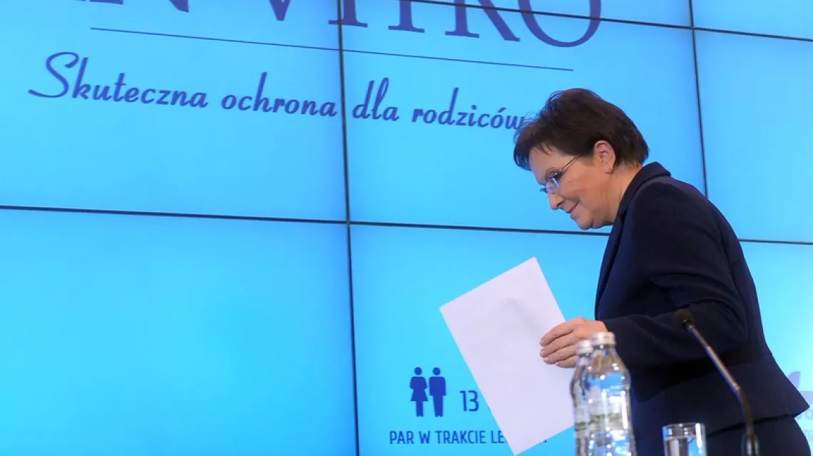Premier Ewa Kopacz podczas przyjęcia przez rząd projektu ustawy o in vitro, 10.03.2015 Warszawa.  / Fot. Jan Bielecki / East News / 