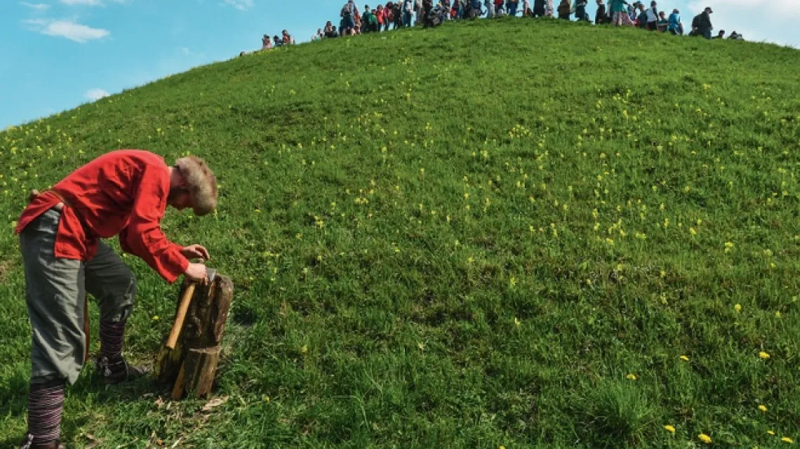 The Traditional Rękawka Festival on the Krakus Mound, 23 April 2019 r. /  / ARTUR WIDAK / NURFOTO VIA GETTY IMAGES