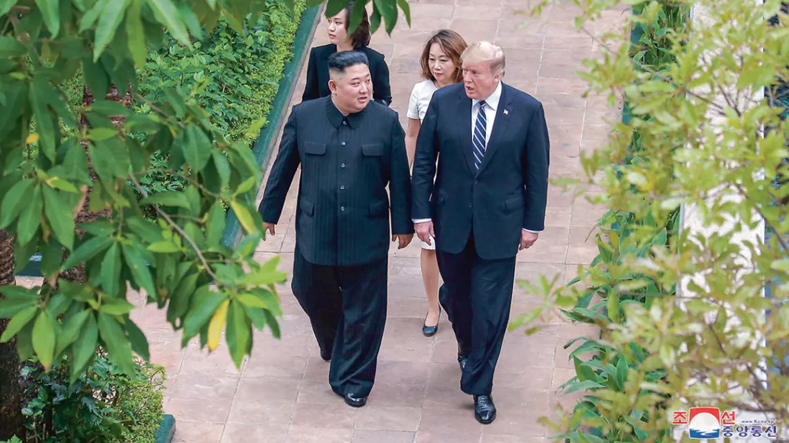 Donald Trump z Kim Dzong Unem w Hanoi / Fot. KCNA / EPA / PAP  / 
