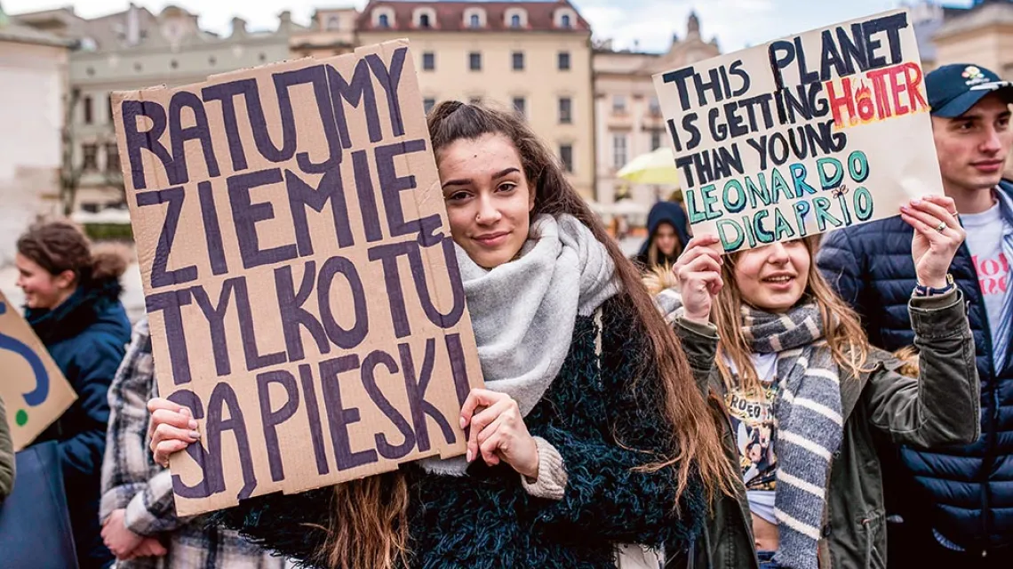 Demonstracja na Rynku Głównym w Krakowie, 15 marca 2019 r. /  / FOT. JACEK TARAN