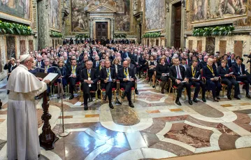 Papież Franciszek przemawia po otrzymaniu Nagrody Karola Wielkiego, Watykan, 06.06.2016 r/. / / Fot. L'Osservatore Romano/Pool Photo via AP