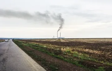 Krajobraz Donbasu; w tle kurachowska elektrownia cieplna; lato 2018 r. / TADEUSZ IWAŃSKI