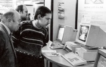 Targi Komputer Expo, Warszawa, 1992 r. / MICHAł SADOWSKI / FORUM
