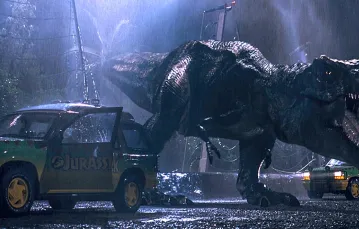 T-Rex jak żywy. „Jurassic Park” (1993) / Fot. MATERIAŁY PRASOWE