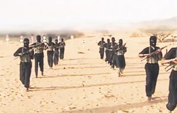 Propagandowy film Al-Kaidy, pokazujący jemeńskich bojowników tej organizacji / fot. web / 