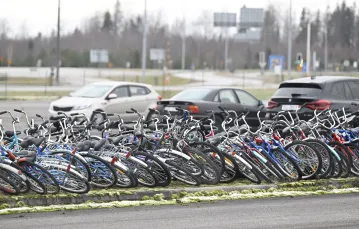 Skonfiskowane rowery na granicy rosyjsko-fińskiej w Nuijamaa. Finlandia, 15 listopada 2023 r. / VESA MOILANEN / AFP / EAST NEWS