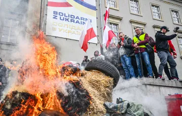 Protest rolników przeciwko Zielonemu Ładowi oraz importowi zboża z Ukrainy. Wrocław, 15 lutego 2024 r. / fot. Omar Marques / Anadolu / EAST NEWS