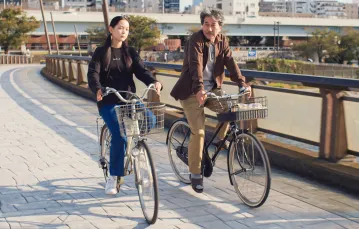 Aoi Yamada i Kōji Yakusho w filmie "Perfect Days", reż. Wim Wenders. 2023 r.  // Materiały prasowe Gutek Film