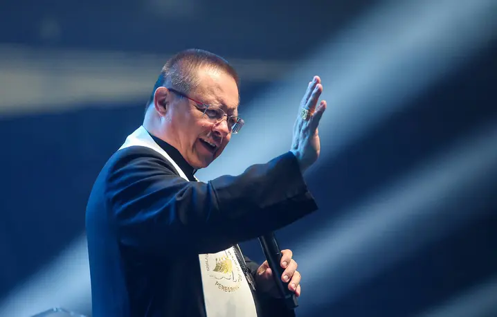 Kardynał Grzegorz Ryś podczas spotkania rekolekcyjnego archidiecezji łodzkiej "Arena Młodych". Łódź, 7 marca 2025 r. // Fot. Marian Zubrzycki / PAP