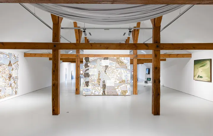 Theresa Weber, „The great camouflage; The plant, free, silent, proud, 2025” // Fot. Alina Żemojdzin / Bałtycka Galeria Sztuki Współczesnej