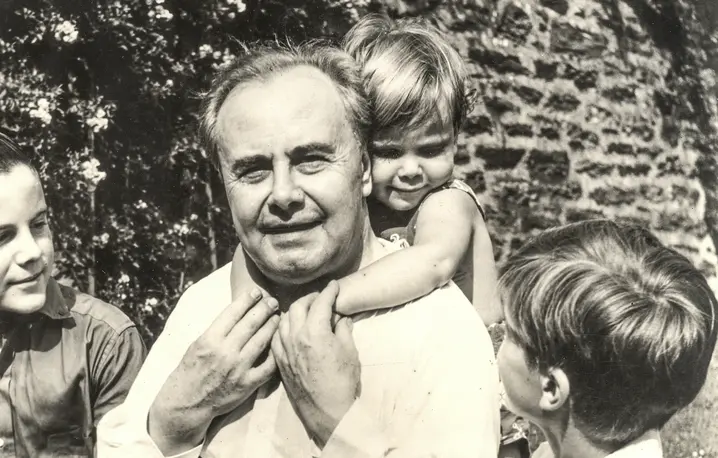 Józef Hofmann trzema synami, 1940 r. // Fot. Zbiory The International Piano Archives, University of Maryland