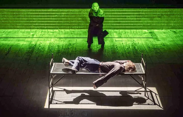 Spektakl "Europa", w reżyserii Krzysztofa Warlikowskiego, Nowy Teatr w Warszawie // Fot. Magda Hueckel / Nowy Teatr 