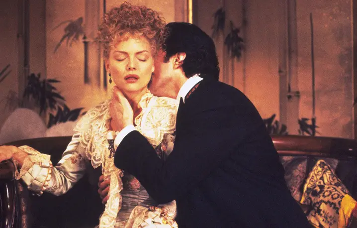 Michelle Pheiffer i Daniel Day-Lewis w filmie "Wiek niewinności", reż. Martin Scorsese, 1993 r. // materiały prasowe HBO Max