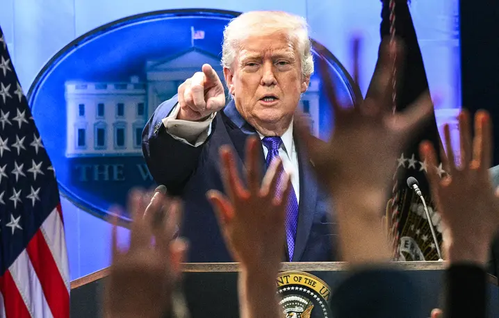 Donald Trump podczas konferencji prasowej w Białym Domu. Waszyngton, 20 lutego 2026 r. // Fot. Mandel Ngan / AFP / East News