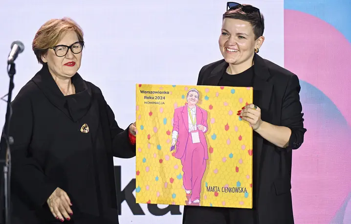 Beata Michalec i Marta Cienkowska podczas gali plebiscytu "Warszawianka Roku". Warszawa, 2024 r. // Fot. Radek Pietruszka / PAP