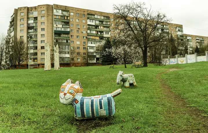 Kwitnące drzewa w mieście i park, 10 kwietnia // Fot. Antonina Palarczyk