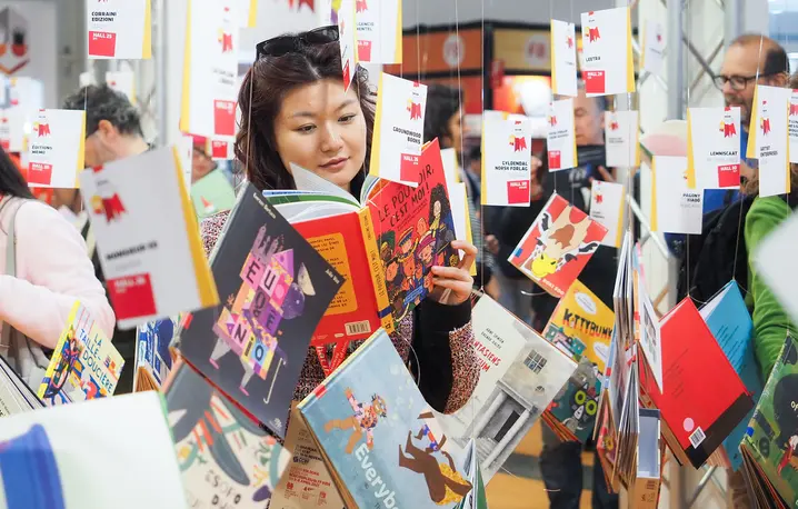 Wystawa nagrodzonych książek na Międzynarodowych Targach Książki dla Dzieci w Bolonii 2026 // materialy prasowe