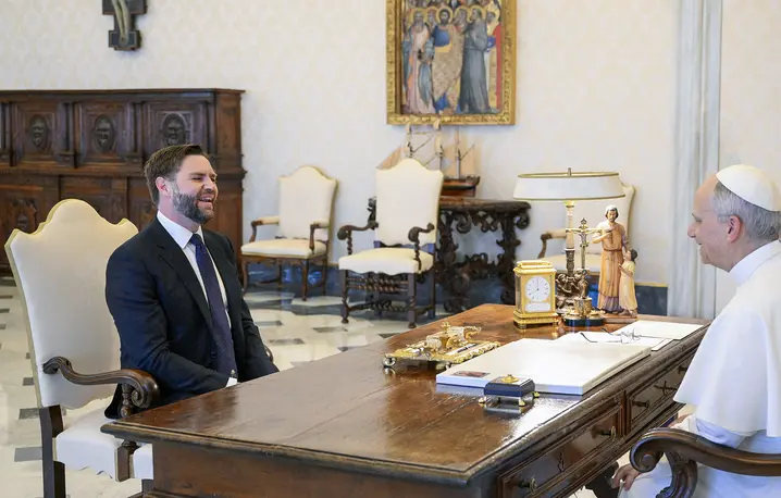 Wiceprezydent USA J.D. Vance na prywatnej audiencji u Leona XIV. Watykan, 19 maja 2025 r. // Fot. Simone Risoluti / VATICAN MEDIA / AFP/ East News