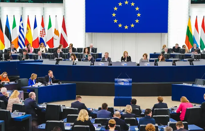 Sesja plenarna w Parlamencie Europejskim. Bruksela, 22 kwietnia 2026 r. // European Parliament