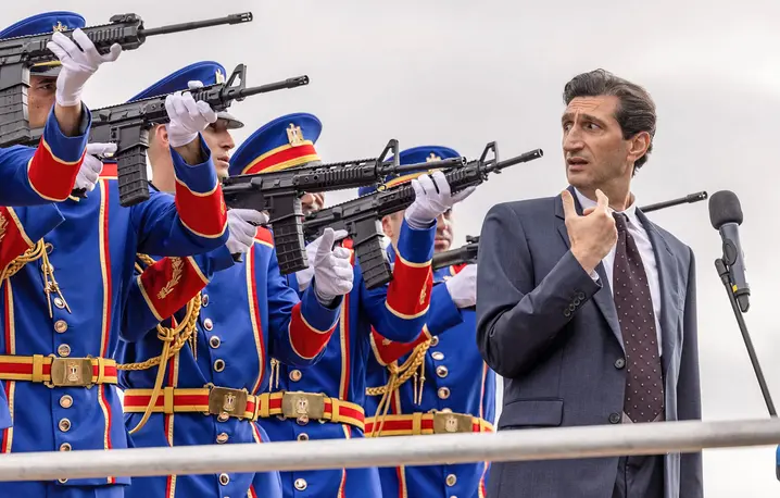 Fares Fares jako George El-Nabawi w filme „Orły Republiki”, reż. Tarik Saleh, dystr. Aurora Films // materiały prasowe