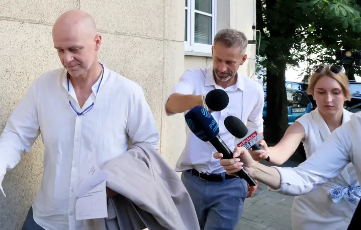 Drugie przesłuchanie lekarza-sygnalisty ze Szpitala Południowego, Emila Jędrzejewskiego w Prokuratorze Okręgowej. Warszawa, 29 czerwca 2026 r. // Fot. Wojciech Olkuśnik / East News
