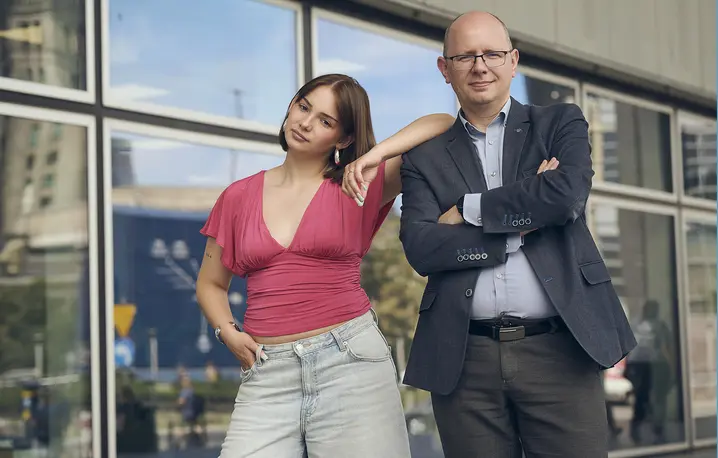  Błażej Kmieciak z córką // Fot. Filip Klimaszewski dla „TP”