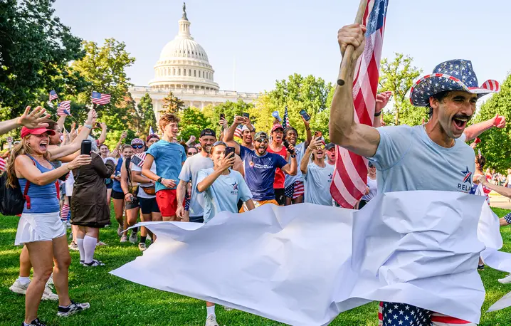 Zakończenie biegu Relay For America z okazji 250. rocznicy powstania Stanów Zjednoczonych. Waszyngton, 4 lipca 2026 r. // Fot. Alexi J. Rosenfeld / Getty Images