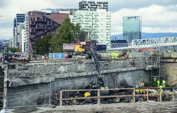 „W Norwegii nie znajdziesz placu budowy, na którym nie ma Polaków”. Oslo, 2017 r. / KYRRE LIEN / BLOOMBERG / GETTY IMAGES