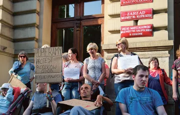 Protest pod Małopolskim Urzędem Wojewódzkim, Kraków, 2018 r. / JAKUB PORZYCKI / AGENCJA GAZETA