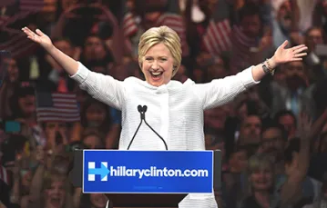 Hillary Clinton ogłasza, że ma wystarczające poparcie, aby dostać nominację Partii Demokratycznej jako kandydatka na prezydenta. Nowy Jork, 7 czerwca 2016 r. /  / Fot. TIMOTHY A. CLARY / AFP / EAST NEWS