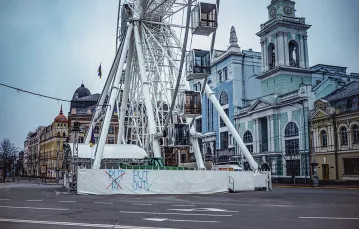 Diabelski młyn na placu Kontraktowym na Padole. Kijów, 12 marca 2022 r. / paweł pieniążek