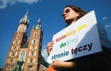 Demonstracja „Wierzący i niewierzący przeciw nienawiści w solidarności z osobami LGBT+”, Kraków, 25 lipca 2019 r. / BEATA ZAWRZEL / REPORTER
