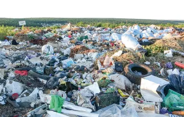 Wysypisko śmieci we wsi Rîșcova, czerwiec 2023 r. / AGNIESZKA ZIELIŃSKA