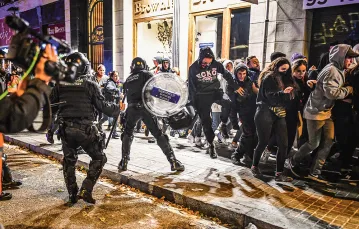 Zamieszki po wyroku hiszpańskiego Sądu Najwyższego, Barcelona, 17 października 2019 r. / Fot. Jeff J. Mitchell / Getty Images / 