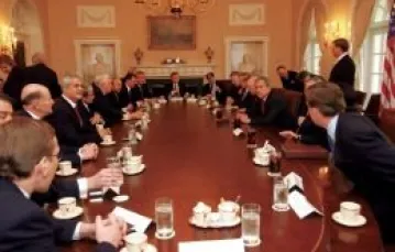 29 marca 2004. Spotkanie prezydenta Busha z przywódcami Bułgarii, Estonii, Litwy, Łotwy, Słowacji, Słowenii i Rumunii oraz Chorwacji, Albanii i Macedonii. / 