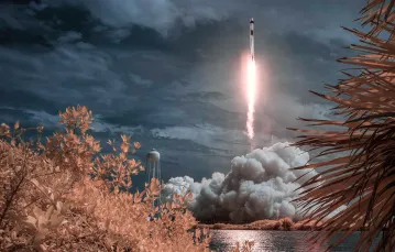 Start rakiety Falcon 9, na której szczycie znajduje się kapsuła Crew Dragon, Przylądek Canaveral, 30 maja 2020 r. / FOT. NASA/Bill Ingalls / 