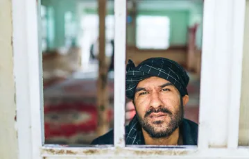Pacjent ośrodka zdrowia psychicznego. Herat, wiosna 2020 r. / PAWEŁ PIENIĄŻEK