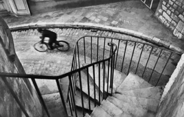 Francja, Hyeres, 1932 r. / fot. Henri Cartier Bresson / Magnum Photos / Courtesy Fondation Henri Cartier-Bresson / 