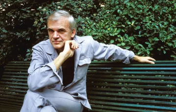 Milan Kundera, Paryż, 1984 r.  / FRANCOIS LOCHON / GAMMA / GETTY IMAGES