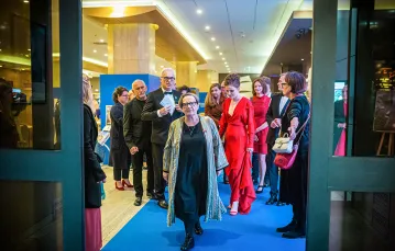 Agnieszka Holland z ekipą nagrodzonego Złotymi Lwami filmu „Obywatel Jones”, Gdynia, 21 września 2019 r. / ANNA REZULAK / KFP
