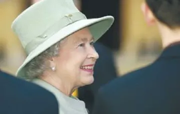 Elżbieta II Windsor, maj 2002 r. / 