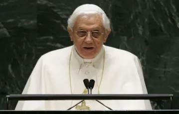 Benedykt XVI przemawia na forum ONZ /fot. KNA-Bild / 