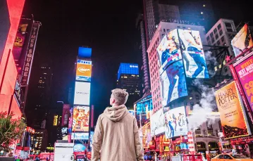 Times Square w Nowym Jorku. / JOSHUA EARLE / UNSPLASH