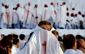 Przed papieską Mszą pod Madrytem, 21 sierpnia 2011 r. / fot. Cesar Manso / AFP / East News / 