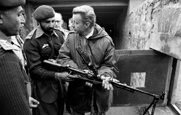 Zbigniew Brzeziński jako doradca prezydenta Cartera. Pakistan, przełęcz Khyber, luty 1980 r. / fot. Bettmann / CORBIS / 