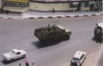 Żołnierze na ulicach Rangunu / 