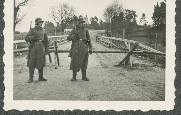 Strażnicy niemieccy na posterunku na linii demarkacyjnej, okolice Augustowa. Jesień 1939 r. / MUZEUM PAMIĘCI SYBIRU